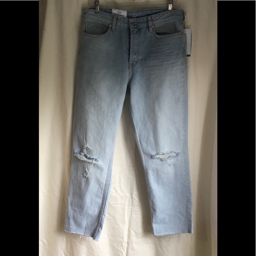 Jeans, light denim.